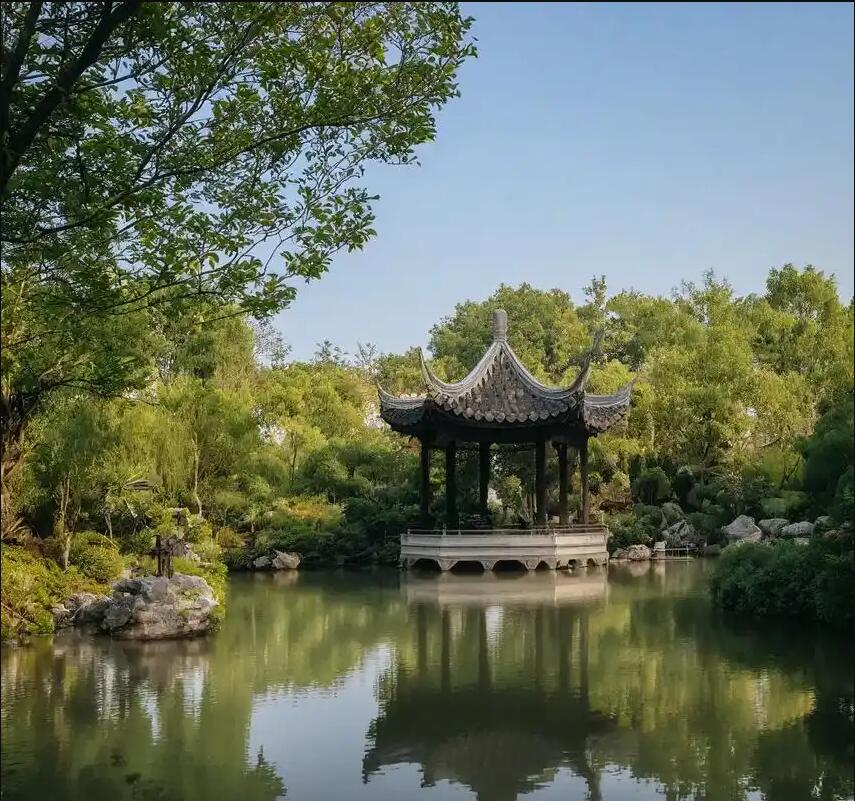 重庆冰旋餐饮有限公司